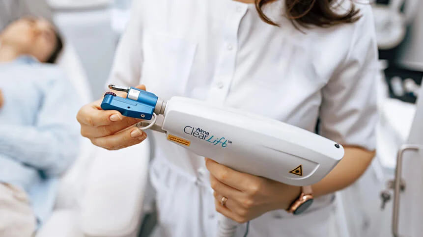 ClearLift – laserowy lifting